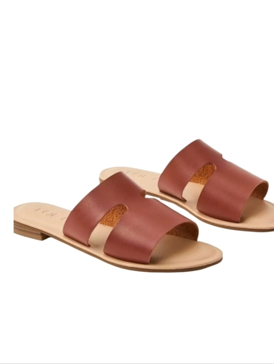 LOFT Shoes - NEW! ANN TAYLOR LOFT Cut Out Flat Cegan Leather Cognac Slide Sandals 7.